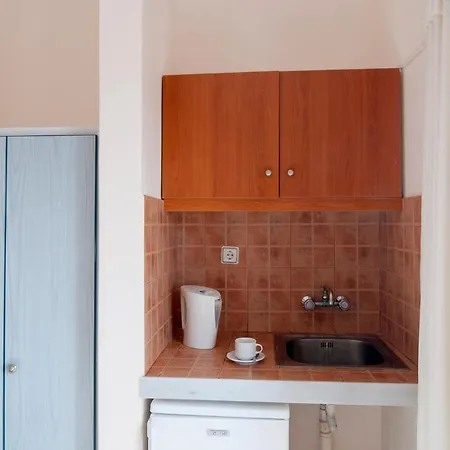 Santorini Hotel 2*