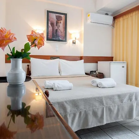 Hotel Santorini