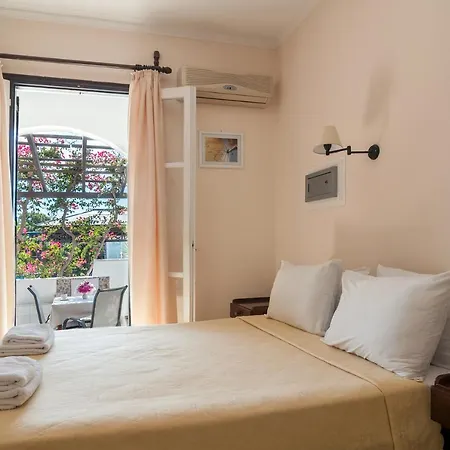 Hotel Santorini