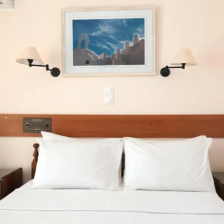 Hotel Santorini 2*