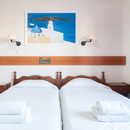 Santorini Hotel 2*