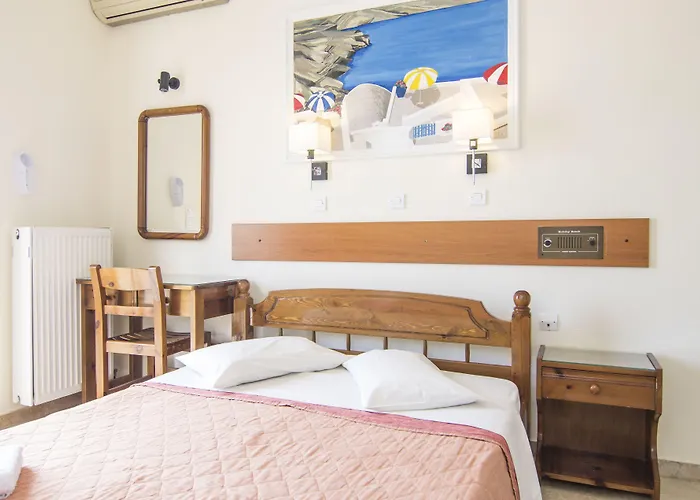 Santorini 2* ペリッサ