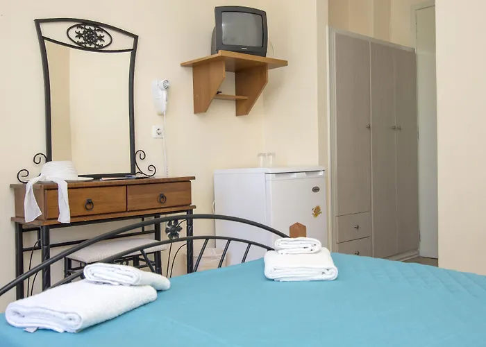 Santorini 2* Perissa (Santorini)