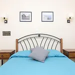 Santorini 2*
