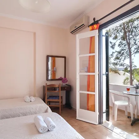Santorini Hotel Perissa (Santorini)