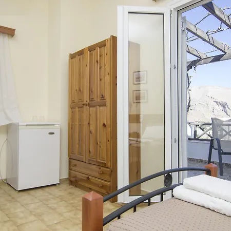 Santorini 2* Perísza