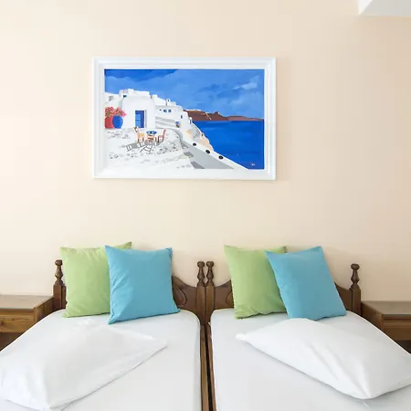 Santorini 2* Perísza